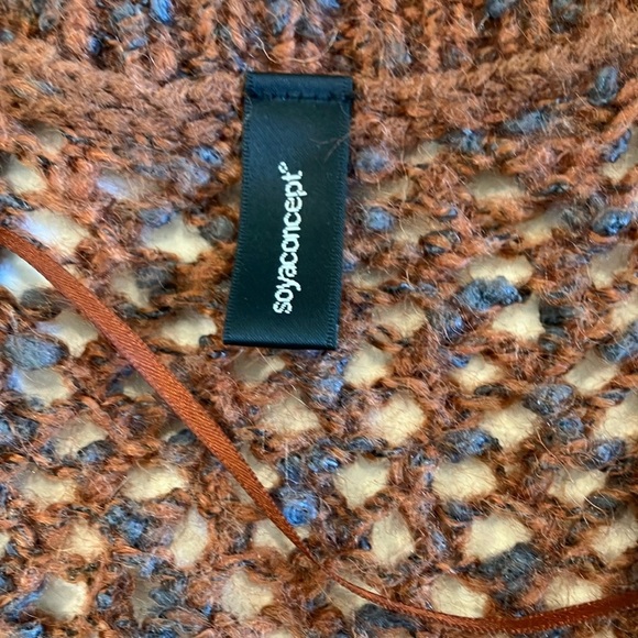 Small Women’s Soya concepts Cozy mohair / wool blend Brown Knit Sweater. - Picture 2 of 16